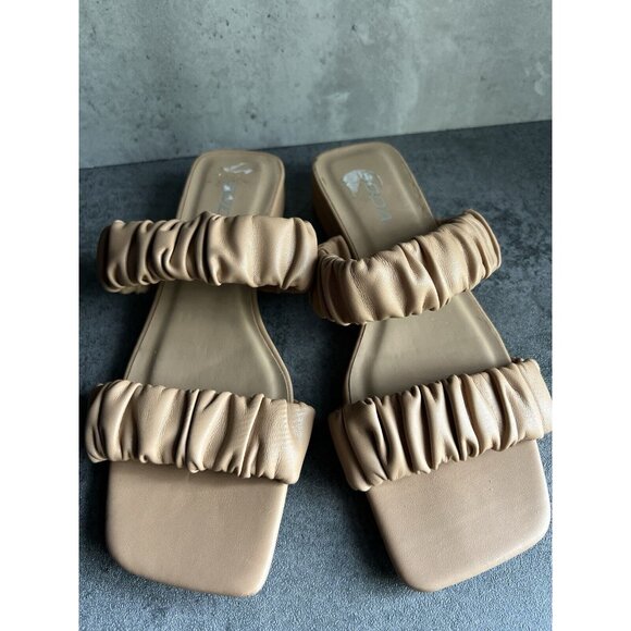 SODA Scrunch Square Toe Womens Nude Block Heel Sandals Size 7.5 - Picture 3 of 12